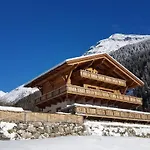 Panoramasuite By Interhome Flattach